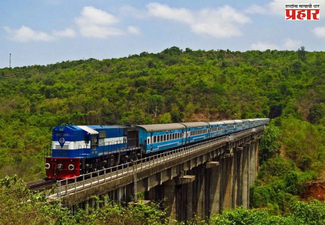 कोकण रेल्वेच्या अनेक गाड्यांचं वेळापत्रक विस्कळीत; कोकणकन्या, मत्स्यगंधा…