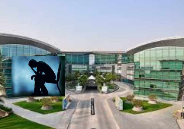 पुण्यात IT इंजिनिअरने वॅाशरुम मध्ये जाऊन घेतला गळफास.. सिक्युरिटी गार्ड आतलं दृश्य पाहून हादरला