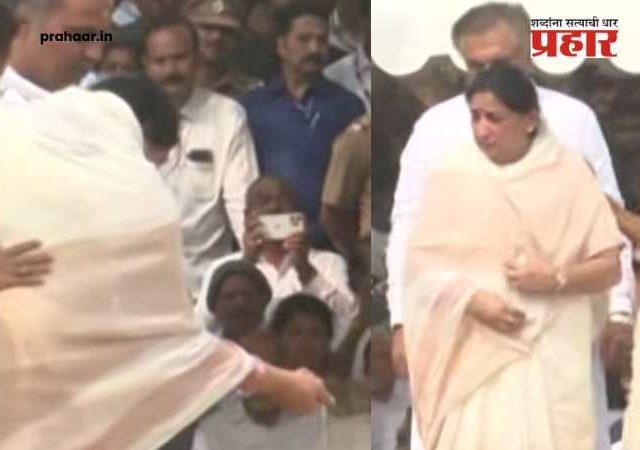 Ajit Pawar Last Rites : संसाराची अन् संघर्षाची साथ सुटली! सुनेत्रा पवारांनी जड अंतकरणाने घेतली अजित पवारांची शेवटची भेट