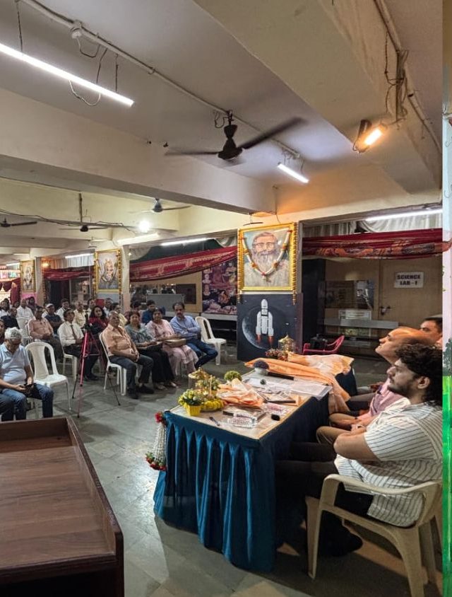 वाढत्या बेकायदा घुसखोरांमुळे चौफेर सामाजिक संकटांचा धोका - नामवंत तज्ज्ञांकडून चिंता व्यक्त