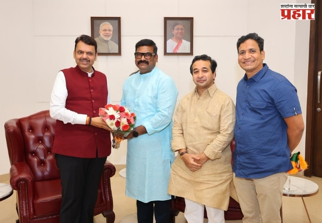 मनसेचे नाराज संतोष धुरी मुख्यमंत्र्यांच्या भेटीला – मंत्री नितेश राणे यांनी घडवून आणली भेट