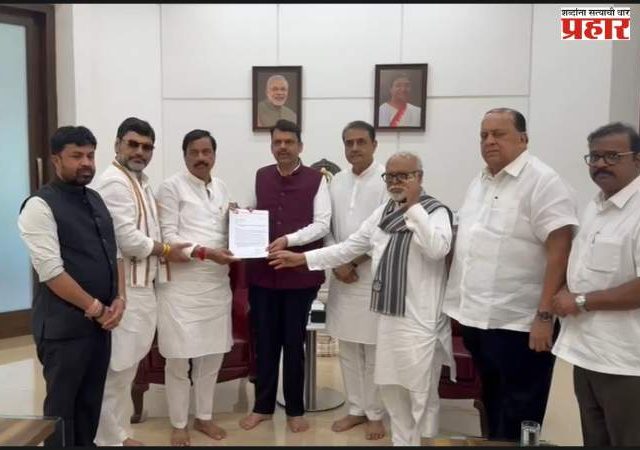 सुनेत्रा पवार यांची राष्ट्रवादीच्या गटनेतेपदी एकमताने निवड - दिलीप वळसे पाटील यांनी मांडला प्रस्ताव; छगन भुजबळ यांनी दिले अनुमोदन, ठरावावर सर्व ४८ आमदारांची सही