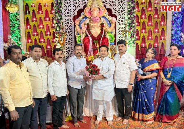 कणकवलीत माघी गणेशोत्सवाला पालकमंत्री नितेश राणे यांनी दिल्या भेटी ; गणरायाचे घेतले दर्शन