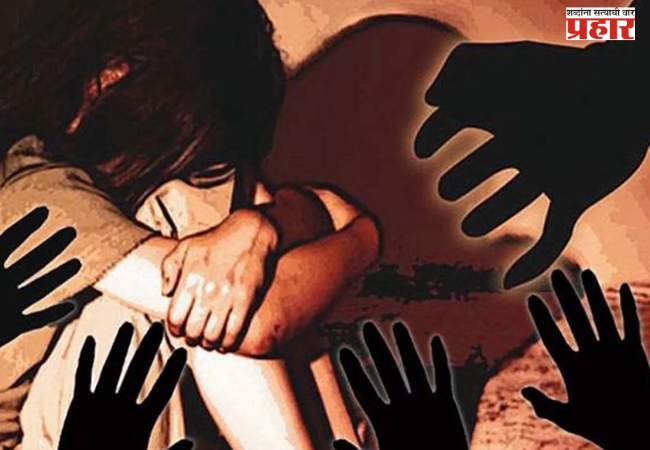 चिमुकल्या मुलीवर गँगरेप; रक्तबंबाळ अवस्थेत घरी आली मुलगी, शेजाऱ्यानेच……
