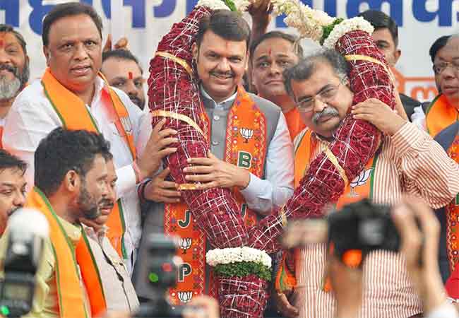 महाराष्ट्र भाजपचा! २९ पैकी २५ महापालिकांवर भाजप महायुतीचा झेंडा