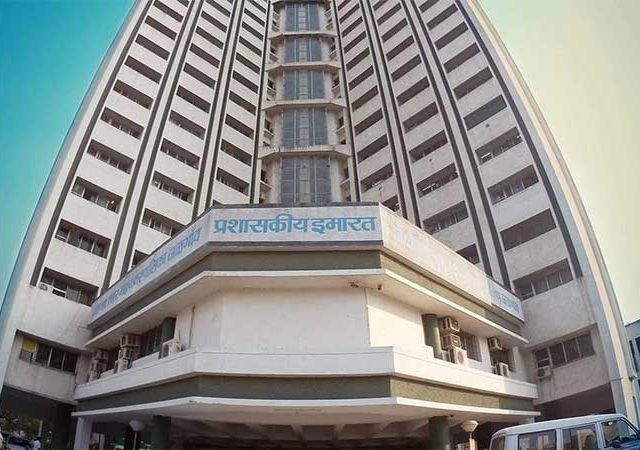 जळगावमध्ये महापौर आरक्षणाची टांगती तलवार