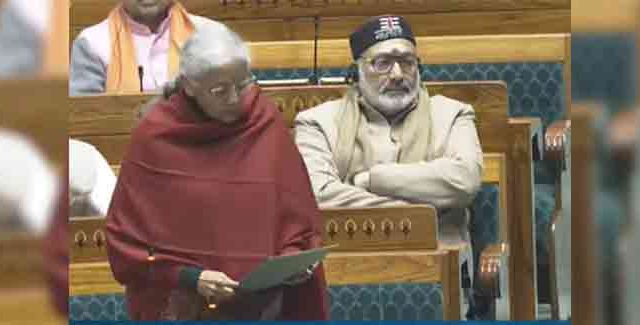 अर्थसंकल्प सादर करण्यापूर्वी संसदेत नुकतेच आर्थिक सर्वेक्षण २०२५-२६ सादर! वाचा 'हे' ४० महत्वाचे मुद्दे एका क्लिकवर!