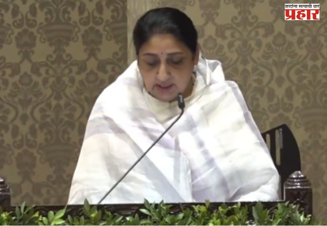 DCM Sunetra Pawar : सुनेत्रा पवार यांनी घेतली राज्याच्या पहिल्या महिला उपमुख्यमंत्री म्हणून शपथ