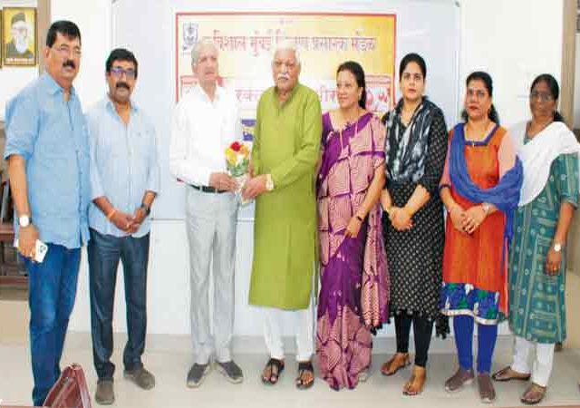 विशाल मुंबई शिक्षण प्रसारक मंडळाचे आदर्श विद्यालय