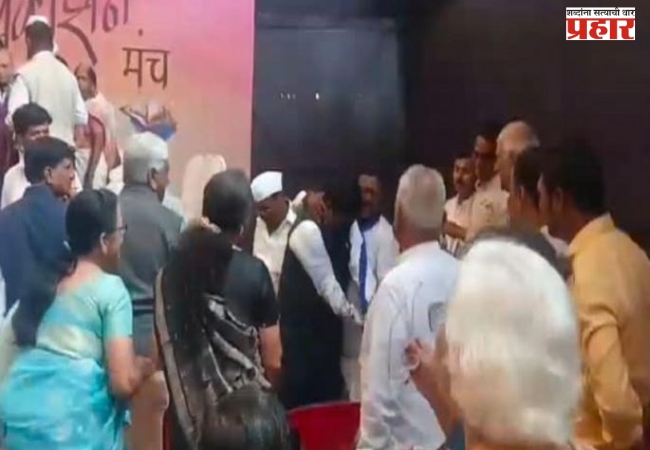 साहित्य संमेलनाच्या कार्याध्यक्षाना काळे फासले