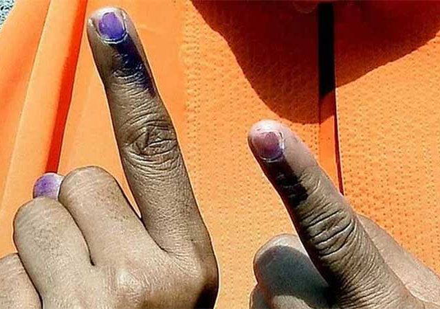 बोटावरची शाई पुसून गैरकृत्य कराल तर सावधान! आयोगाने दिला कायदेशीर कारवाईचा इशारा