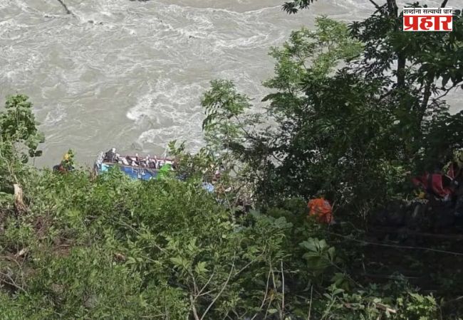 Nepal Accident: नेपाळमध्ये त्रिशुली नदीत बस कोसळून १८ जणांचा मृत्यू