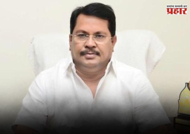 Vijay Wadettiwar: गल्लीतला वाद दिल्लीत नेणाऱ्या काँग्रेसच्या वडेट्टीवारांना पक्ष नेतृत्वापाठोपाठ विभागीय आयुक्तांनी दिला दणका