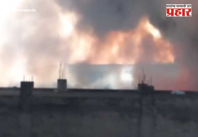Rajasthan factory blaze : राजस्थान हादरलं! अलवारमध्ये बेकायदेशीर फटाका कारखान्याला भीषण आग; ८ कामगारांचा होरपळून मृत्यू