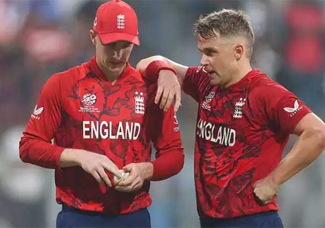 इंग्लंडचा ४ धावांनी निसटता विजय, नेपाळची झुंज अपयशी