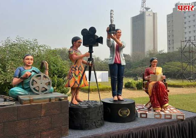 काळाघोडा कला महोत्सव २०२६ मधील 'ती'ची चौकट