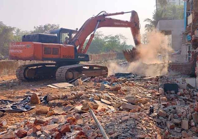 कन्नमवार नाल्याची भिंत उभारण्याचा मार्ग मोकळा, ३९ बांधकामांवर कारवाई