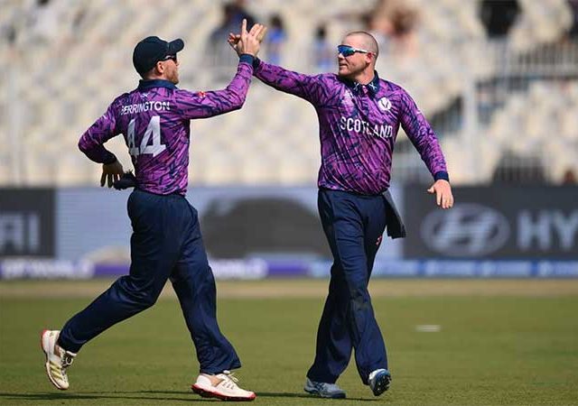 स्कॉटलंडचा इटलीवर ७३ धावांनी विजय, गुणतालिकेत उलथापालथ झाल्याचा इंग्लंडला फटका