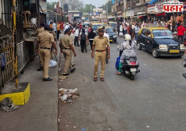 एका खटक्यात दादर पूर्व रेल्वे स्थानक परिसर साफ