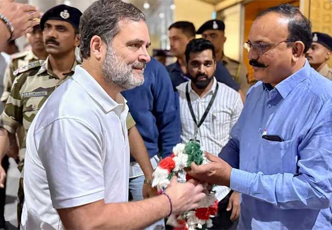 हर्षवर्धन सपकाळ राहुल गांधी यांचे नवे जामीनदार