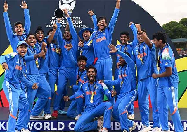 युवा भारत सहाव्यांदा विश्वविजेता, अंतिम सामन्यात इंग्लंडवर 'वैभव'शाली विजय