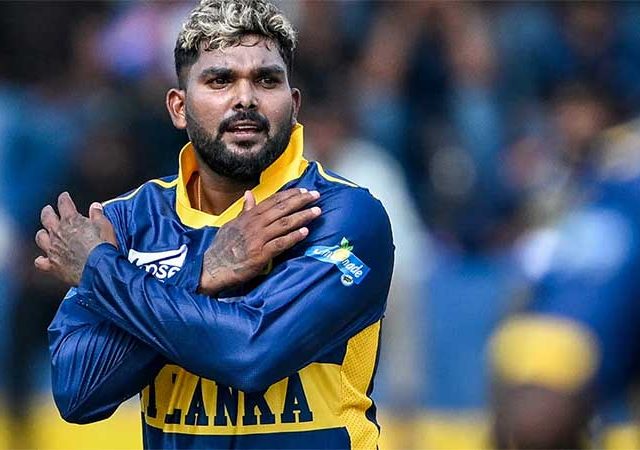 वानिंदू हसरंगा विश्वचषकातून बाहेर