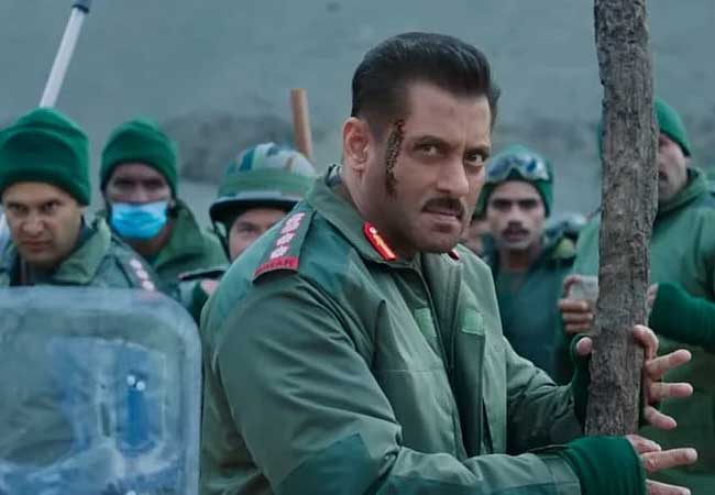 थिएटर रिलीजपूर्वी ‘बैटल ऑफ गलवान’ टीमकडून खास आदरांजली; लष्करी वीर आणि त्यांच्या कुटुंबियांना समर्पित व्हिडिओ मालिका प्रदर्शित