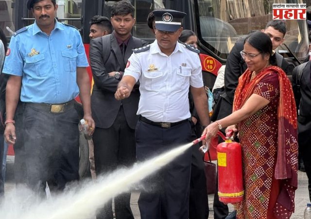 मुंबईकरांना प्रशिक्षित करण्यासाठी अग्निशमनचा अग्निरक्षक कार्यक्रम सुरू