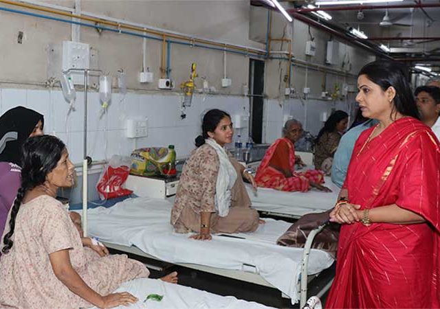 महापौरांनी गोवंडीतील पंडित मदन मोहन मालवीय रुग्णालयाला दिली अचानक भेट