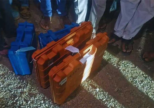 मोहोळमधील राखीव मतदान यंत्र प्रकरणी संबंधितांवर कठोर कारवाई