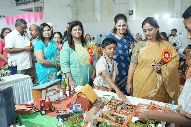 महापालिका शाळांमध्ये वर्षातून दोनदा भरवा विज्ञान प्रदर्शन