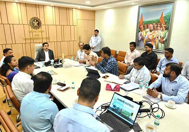 सिंधुदुर्गात पर्यटनविकासाला चालना; ५ स्टार हॉटेल प्रकल्पाला गती द्यावी; मंत्री नितेश राणेंचे निर्देश