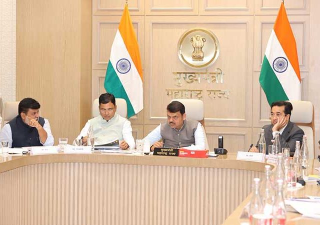 सिंधुदुर्ग जिल्हा नियोजन निधीत भरीव वाढ करण्याची पालकमंत्री नितेश राणे यांची मुख्यमंत्र्यांकडे मागणी