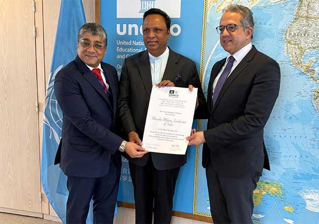 आशिष शेलार युनेस्को मुख्यालयात