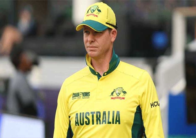 वर्ल्डकपमध्ये जागा टिकविण्यासाठी ऑस्ट्रेलियाचे स्टीव्हन स्मिथला निमंत्रण