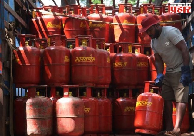 शिधावाटप विभागाच्या धडक कारवाईत वरळीतील गॅस सिलिंडरचा काळाबाजार उघड