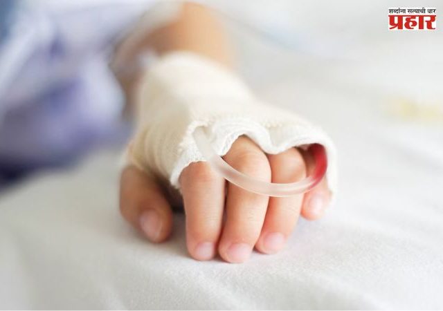 पाणी समजून प्यायलं थिनर; चार वर्षांच्या चिमुकल्याच्या तोंडापासून ते पोटापर्यंत...