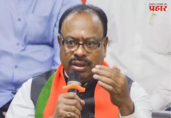 राज्यातील सर्व जमिनींच्या फेरफार नोंदी तपासणार;  महसूलमंत्र्यांची घोषणा