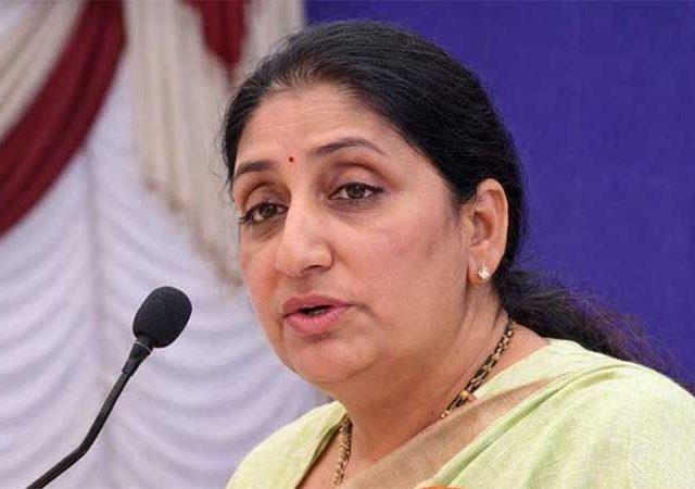 शेतीचा कणा असलेल्या महिलांना मिळणार हक्काचा सातबारा; उपमुख्यमंत्री सुनेत्रा पवारांकडून विशेष अनुदानाची ग्वाही