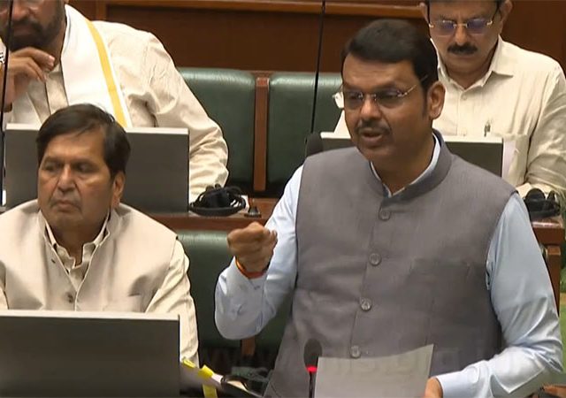 'महाराष्ट्राची अर्थव्यवस्था दोन वर्षांत 'युएई' आणि सिंगापूरपेक्षा मोठी होणार'