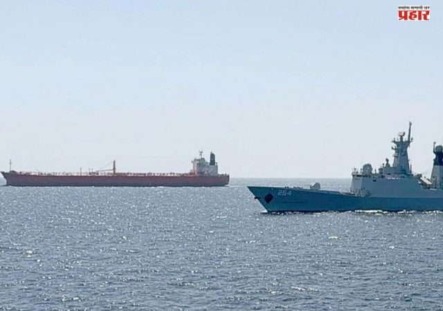 Indian Navy in Hormuz : होर्मुज सामुद्रधुनीत तणावाचा स्फोट? भारतीय जहाजांच्या सुरक्षेसाठी नौदल अलर्ट मोडवर