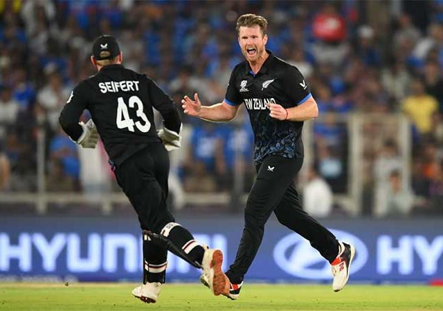 जेम्स नीशमच्या ‘त्या’ षटकामुळे भारताच्या धावगतीला ब्रेक