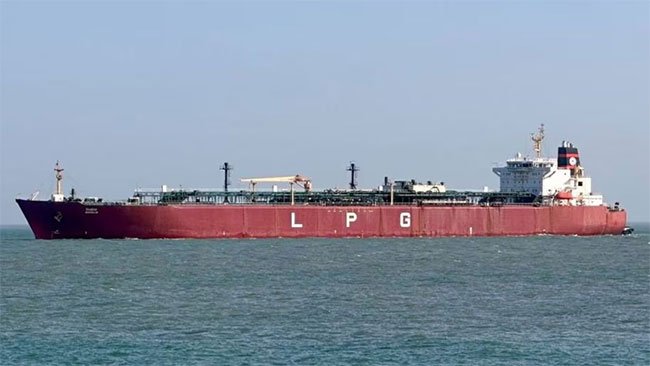 आनंदाची बातमी, ९४ हजार मेट्रिक टन LPG घेऊन दोन टँकर भारताकडे रवाना