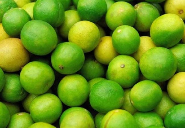 उन्हाळा येताच लिंबू महागले