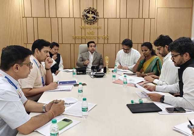 सिंधुदुर्गच्या विकासासाठी पर्यावरणाचा समतोल आणि जनहिताला प्राधान्य