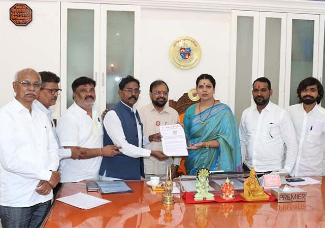 नोंदणीकृत मजूर सहकारी संस्थांना विनानिविदा मुंबई महापालिकेत कामे