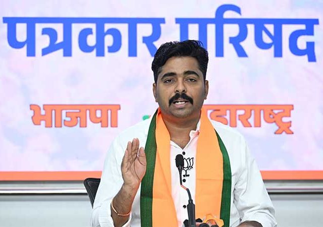 मुंबई असुरक्षित असल्याच्या अफवा संजय राऊत पसरवतात, नवनाथ बन यांचा हल्लाबोल