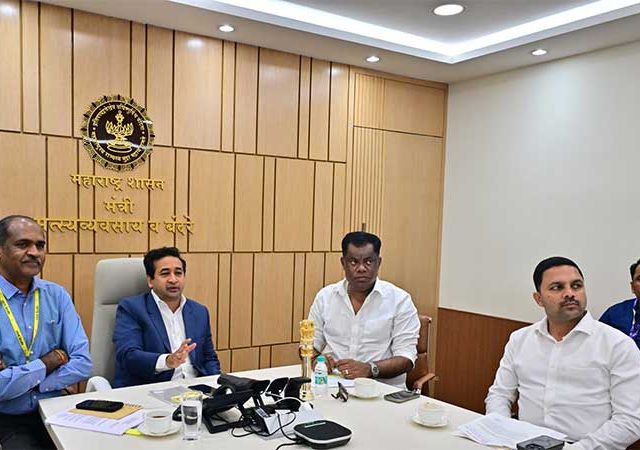 मुख्यमंत्री मत्स्यसंपदा योजनेची रत्नागिरी जिल्ह्यात प्रभावी अंमलबजावणी करण्याचे मंत्री नितेश राणे यांचे निर्देश