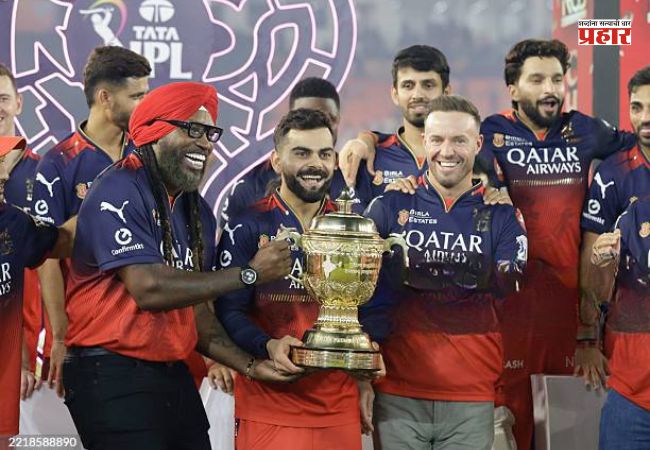 Virat Kohli Ideal RCB team : एबीपासून स्टार्कपर्यंत दिग्गजांचा समावेश; जाणून घ्या किंग कोहलीचा ऑल टाईम फेव्हरेट आरसीबी संघ