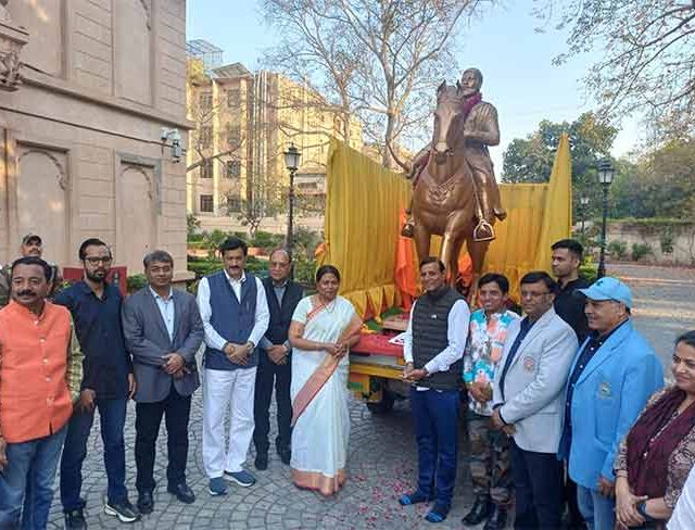 पुँछमध्ये छत्रपती शिवाजी महाराजांचा अश्वारूढ पुतळा उभारणार